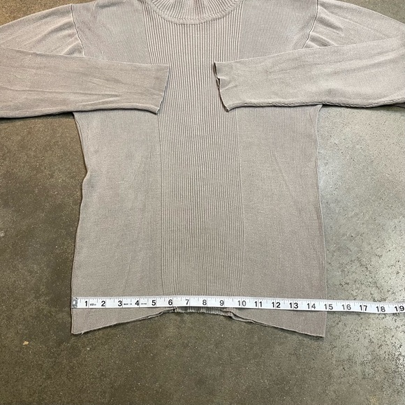 Essendi 100% Silk Ribbed Mock Neck Sweater Gray - Picture 8 of 8